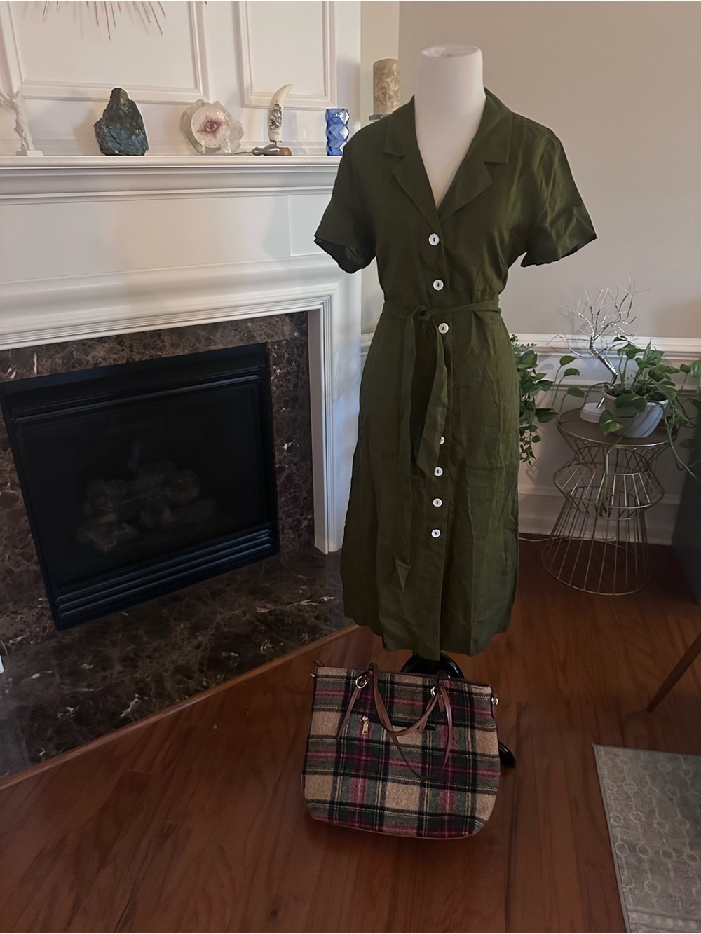 Army Green Linen Collar dress with button front and tie. NWT Quince 8
